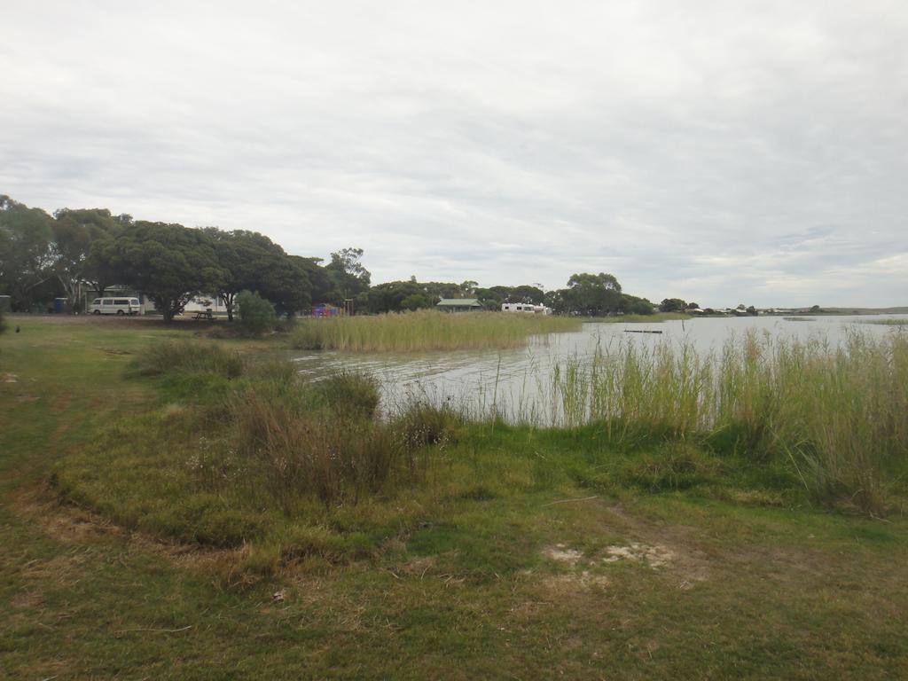 Lake Albert Caravan Park Hotel Meningie Kültér fotó